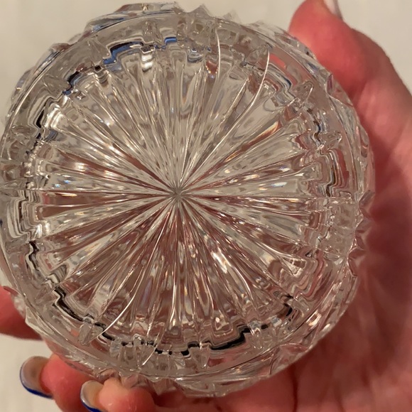 Vintage Crystal Lidded Sugar/Jam Dish - Picture 4 of 5